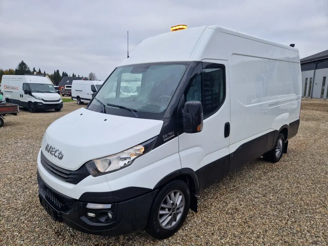 Billede 1 - Iveco Daily 3,0 35S18 12m³ Van AG8