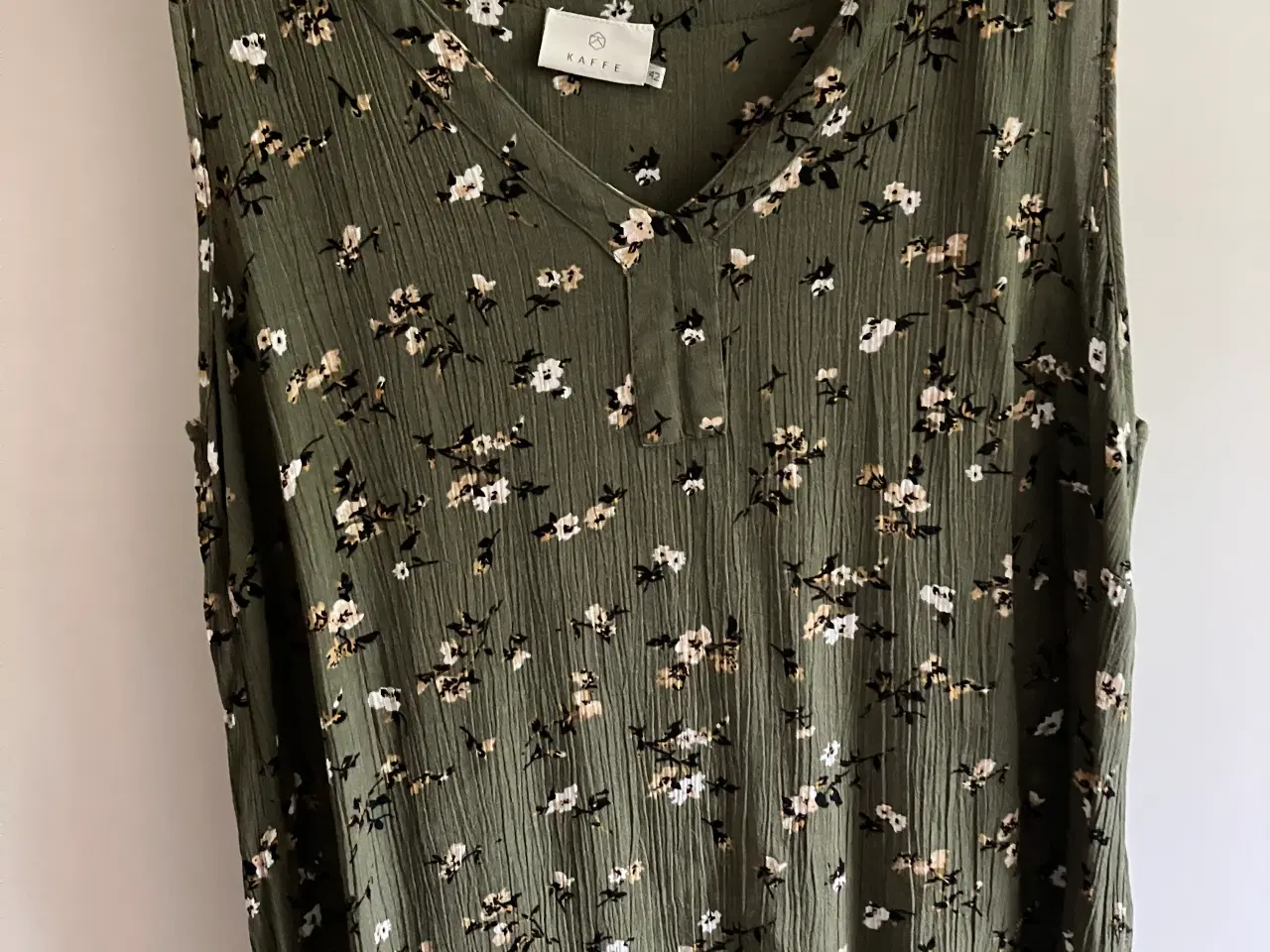 Billede 1 - Bluse, mrk. Kaffe