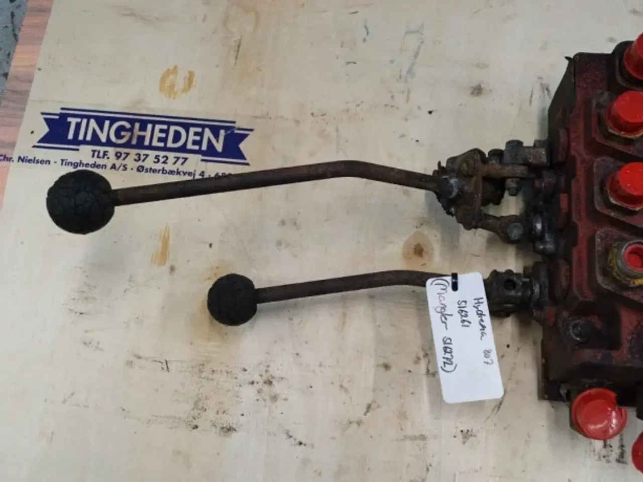 Billede 14 - Hydrema 807 Hydraulikventil 516261