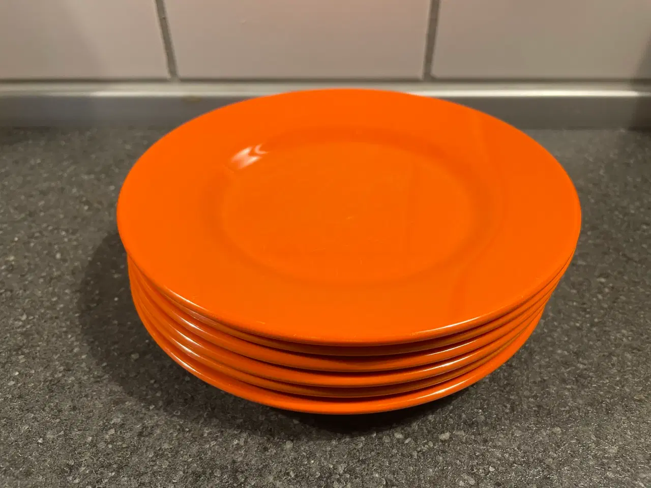 Billede 2 - 5 Smørebrætter og 6 tallerkener