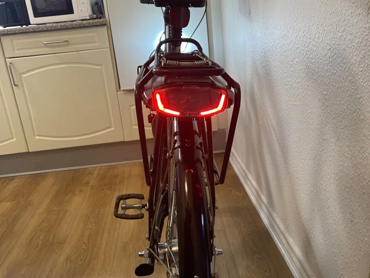 Billede 4 -  flot Mustang dame elcykel 28"  7 gear.