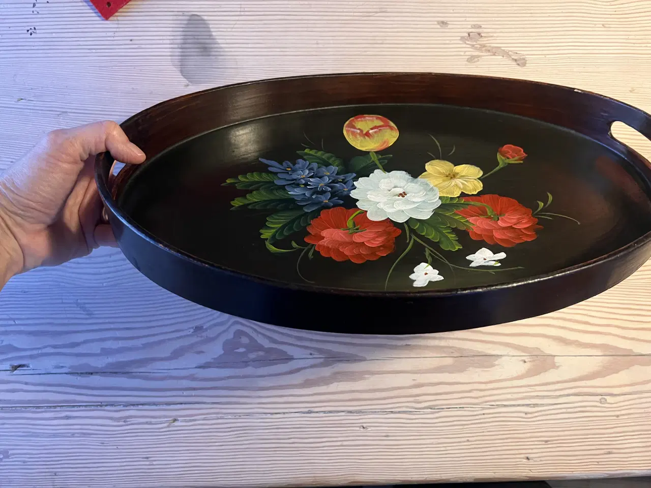 Billede 2 - Charmerende håndmalet bakke i træ