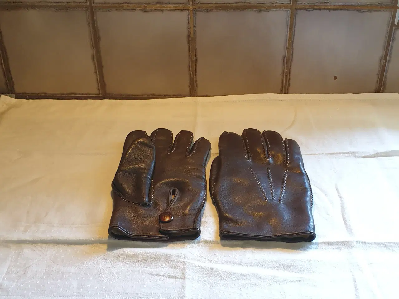 Billede 4 - Tørklæder-kuverttasker-handsker SE flere fotos