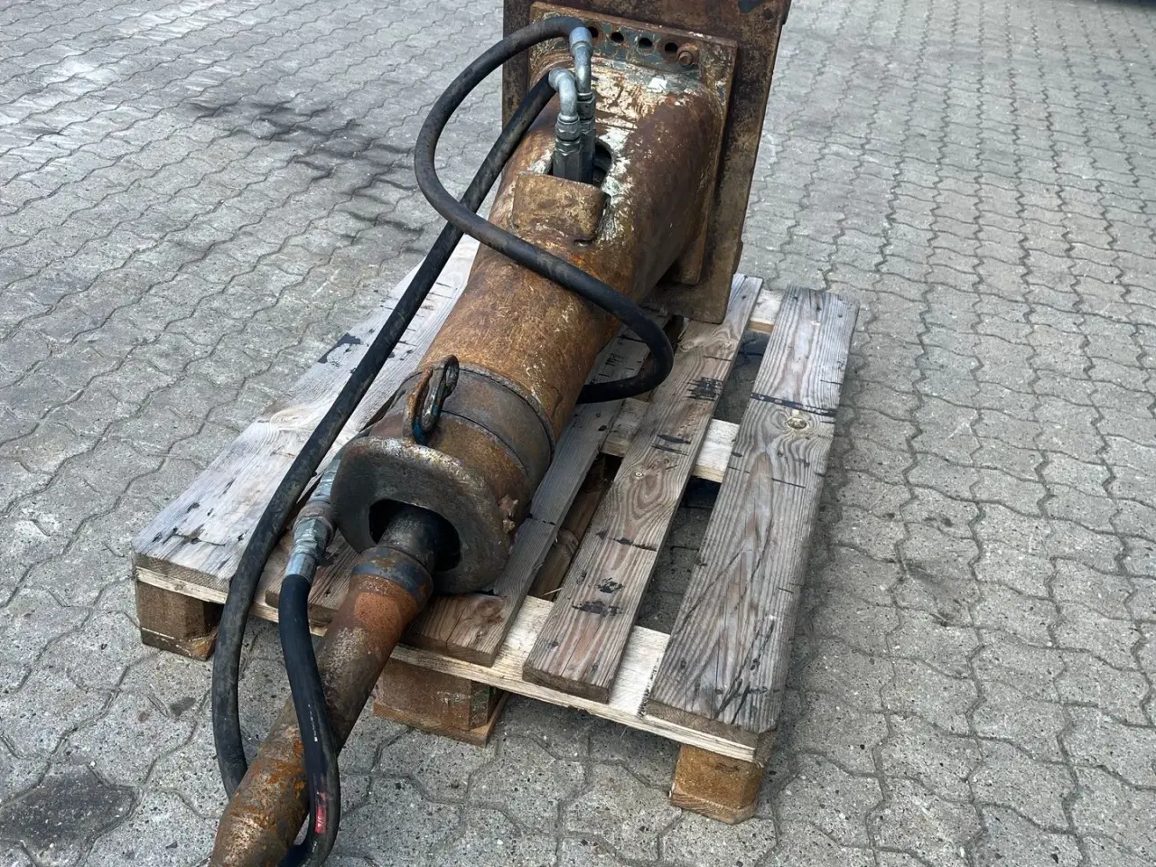 Billede 6 - - - - Oliehammer med s60 fæste til 10-20 tons maskine