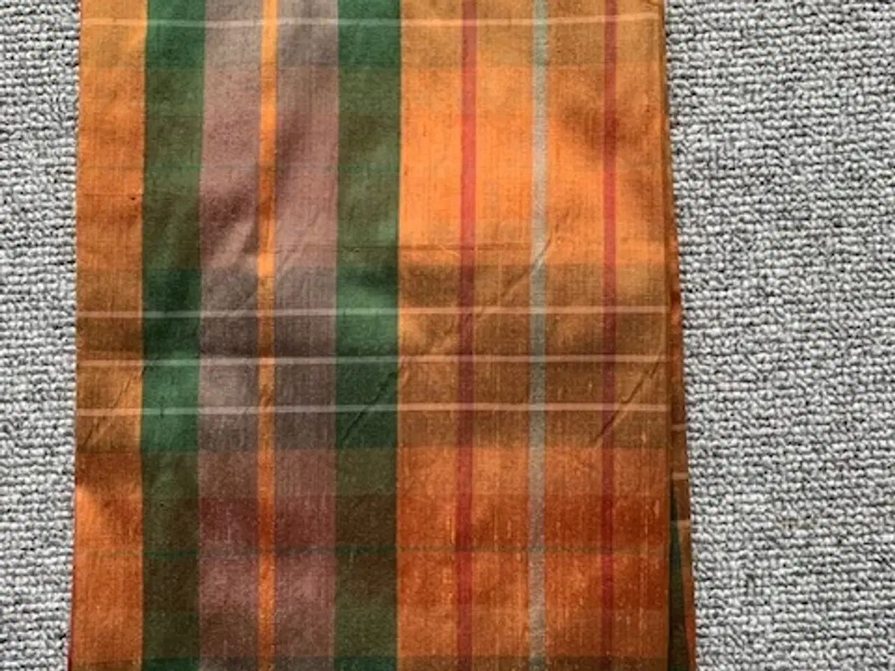 Billede 1 - Thaisilke i rust, messing, grøn og grå