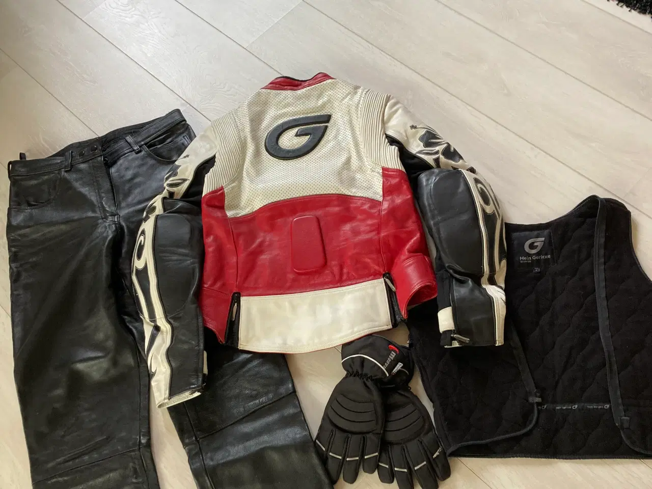 Billede 2 - Motorcykeltøj str s