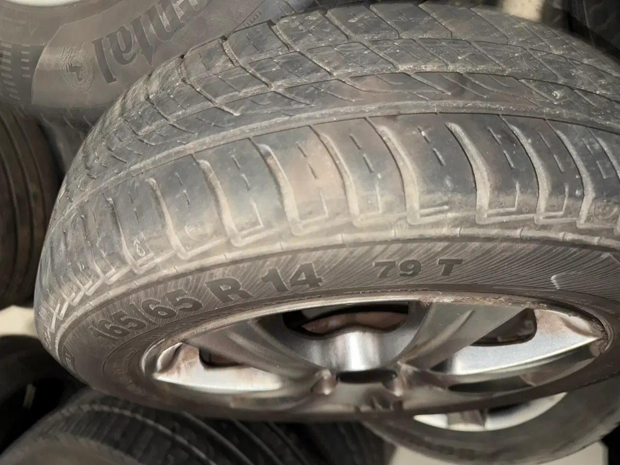 Billede 3 - Diverse dæk med fælg