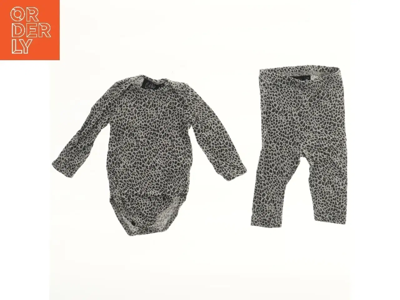 Billede 1 - Leopardmønstret bodystocking og bukser fra Petit (str. 56)