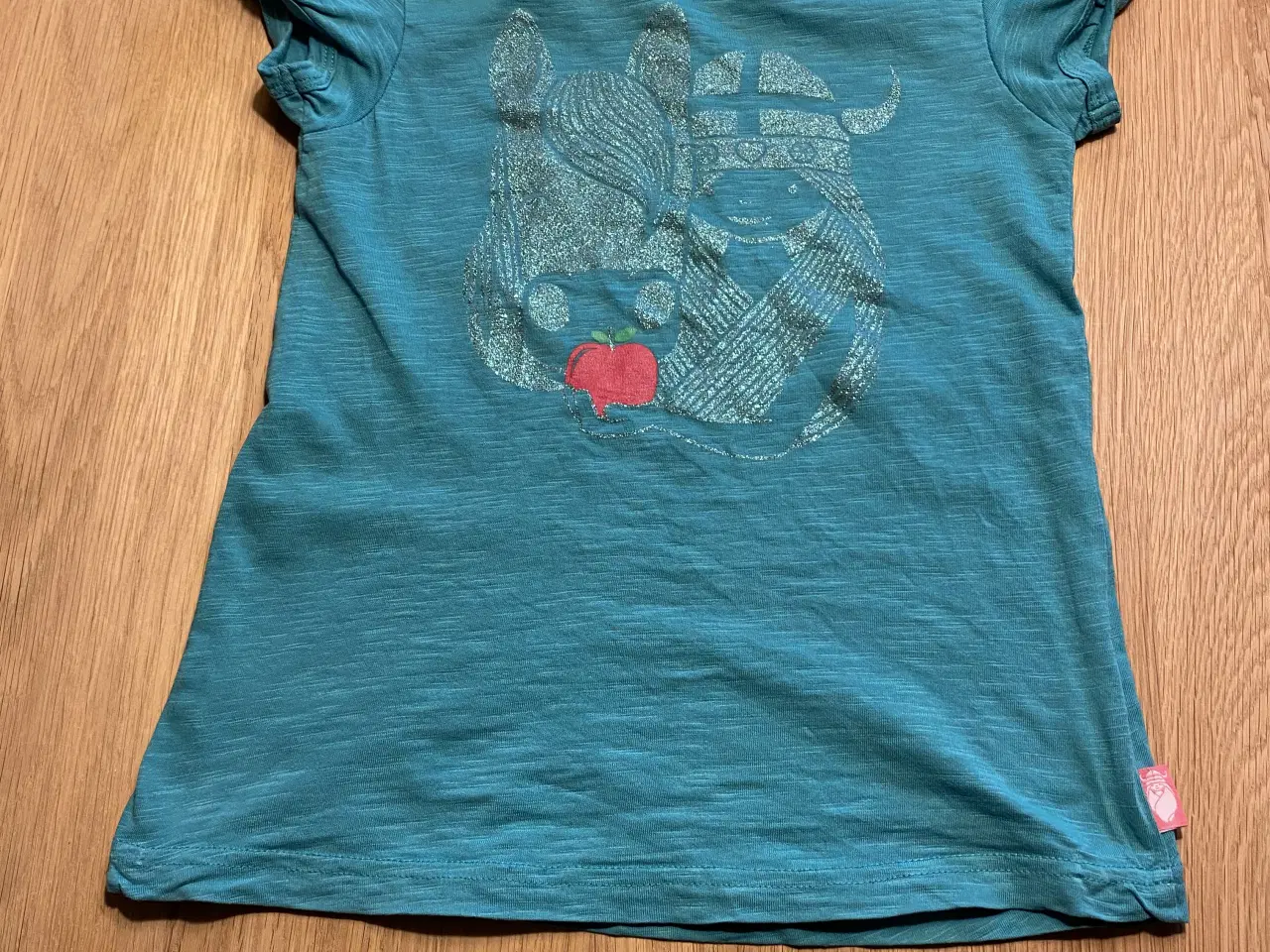 Billede 10 - Bluse, tshirt, nederdel, træningsbukser, badedragt