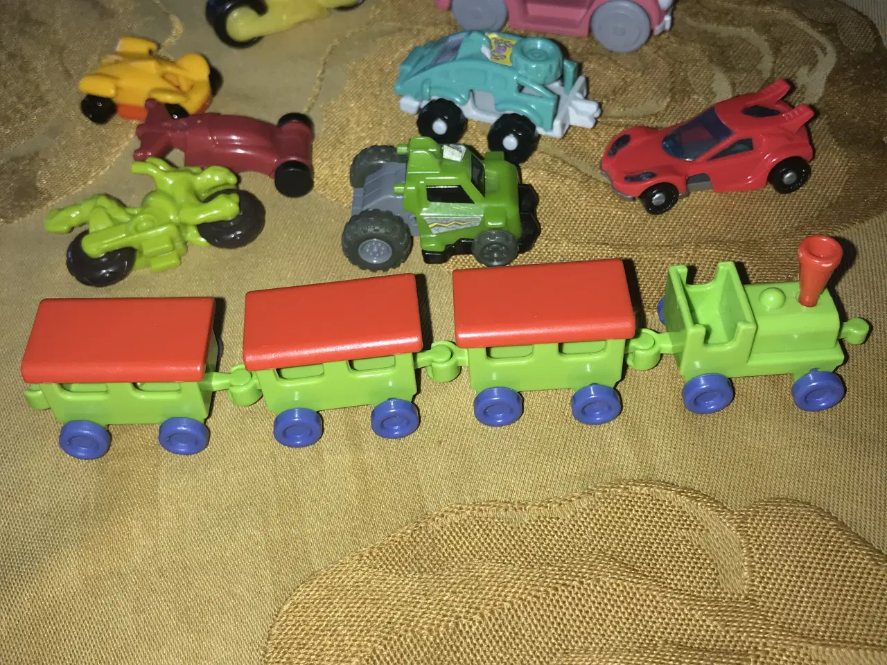 Billede 1 - Dyr, figurer, biler, møbler