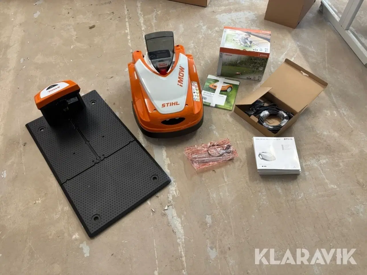 Billede 10 - Robotplæneklipper med ekstra installationskit Stihl RMI 422