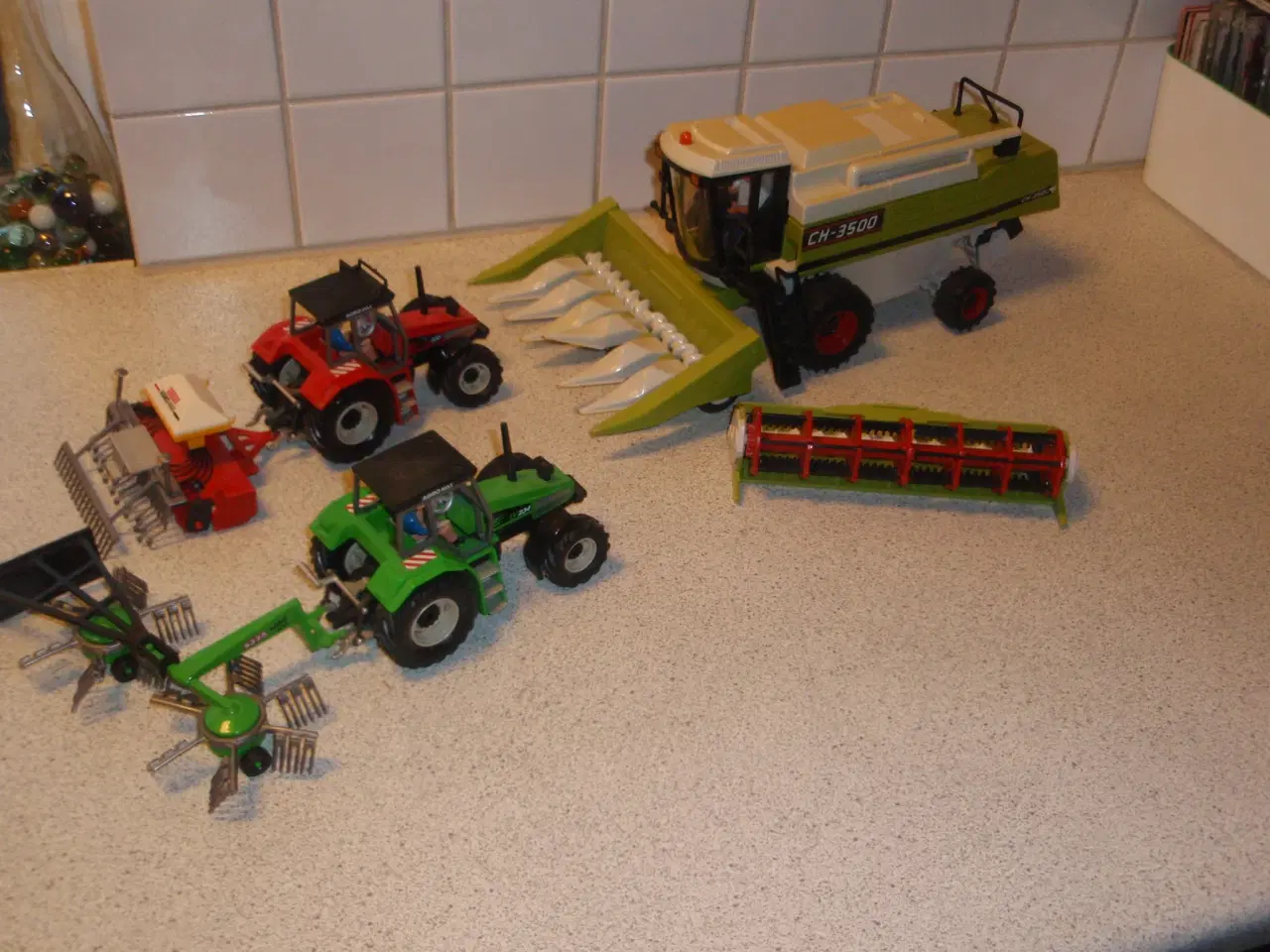 Billede 3 - Mejetærsker / traktorer / redskaber