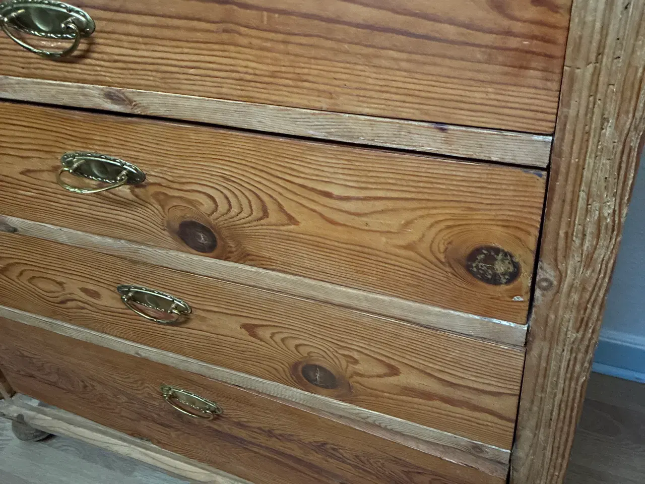 Billede 2 - Kommode med messinggreb