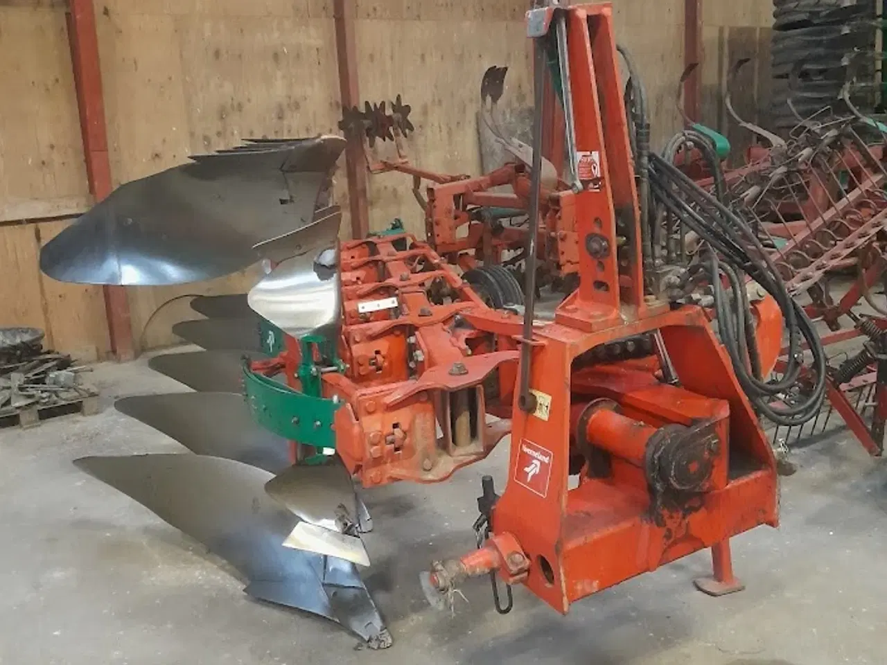 Billede 1 - 5 furet Kverneland vende plov EG 85 Krop 28