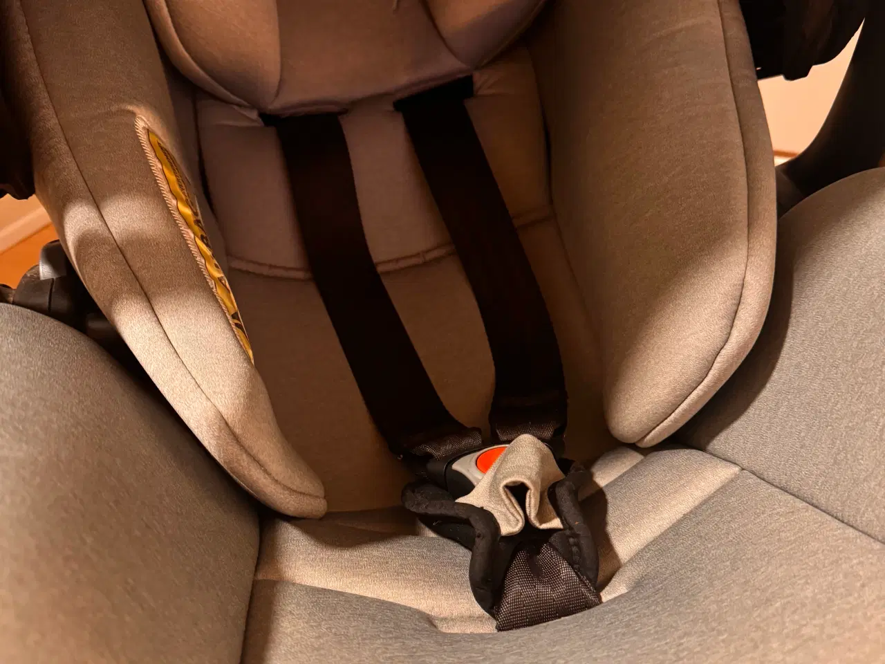 Billede 3 - Joie autostol – brugt som ny • Hurtig handel