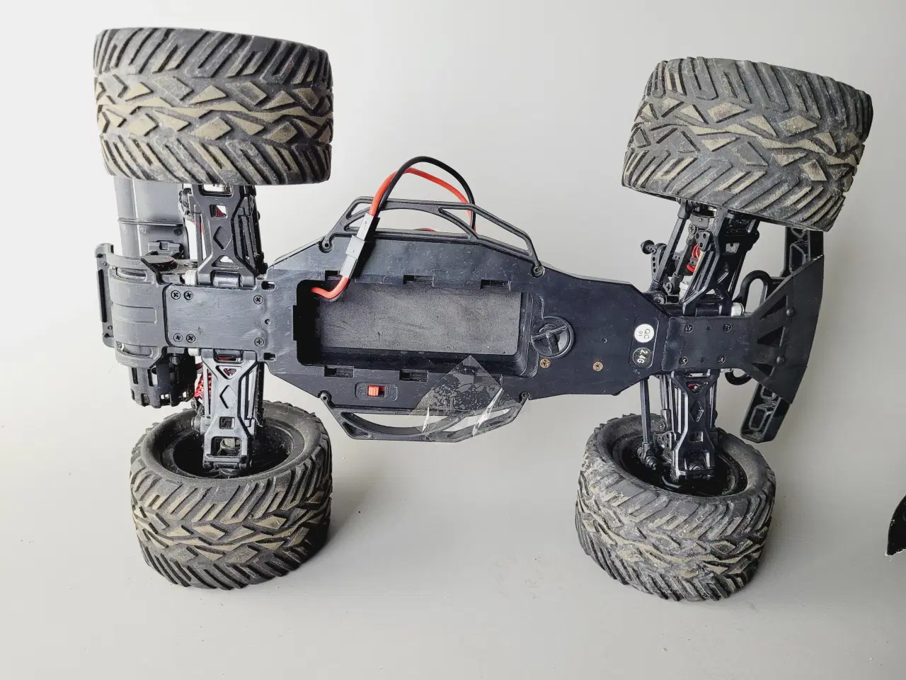 Billede 8 - 🚀 Hurtig RC Bil "Storm Speed" 