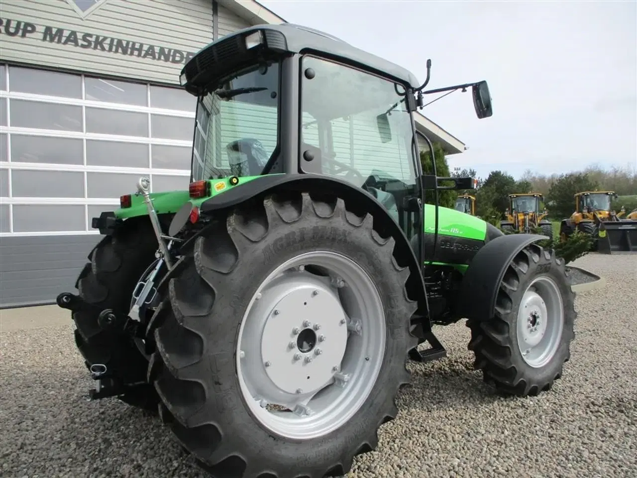 Billede 13 - Deutz-Fahr Agrofarm 115G New and Unused tractor with 30F+30R Hi-Lo and CreepGear