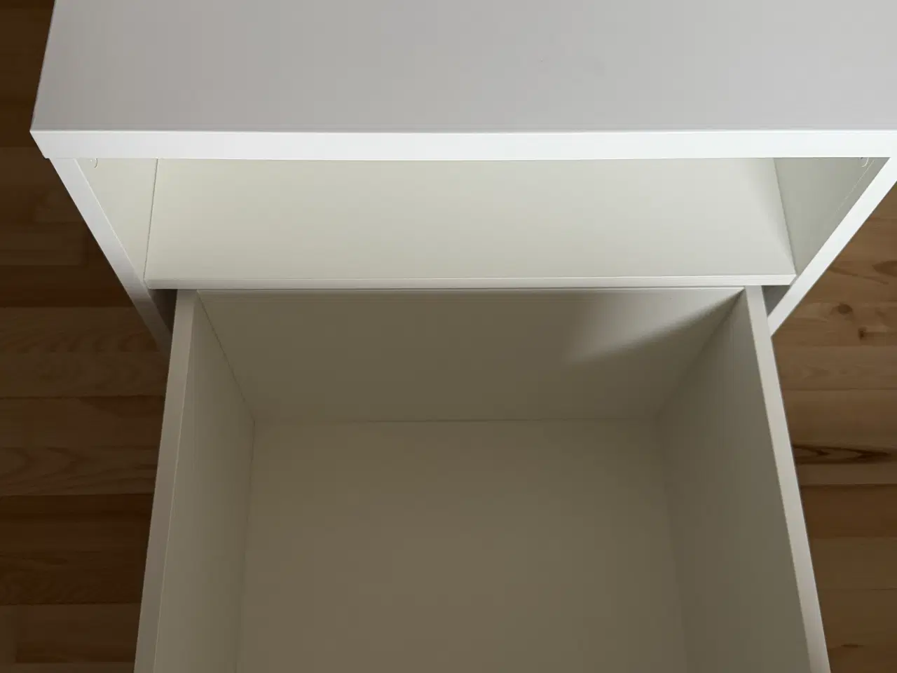 Billede 4 - Cabinet with Shelves – Great Condition