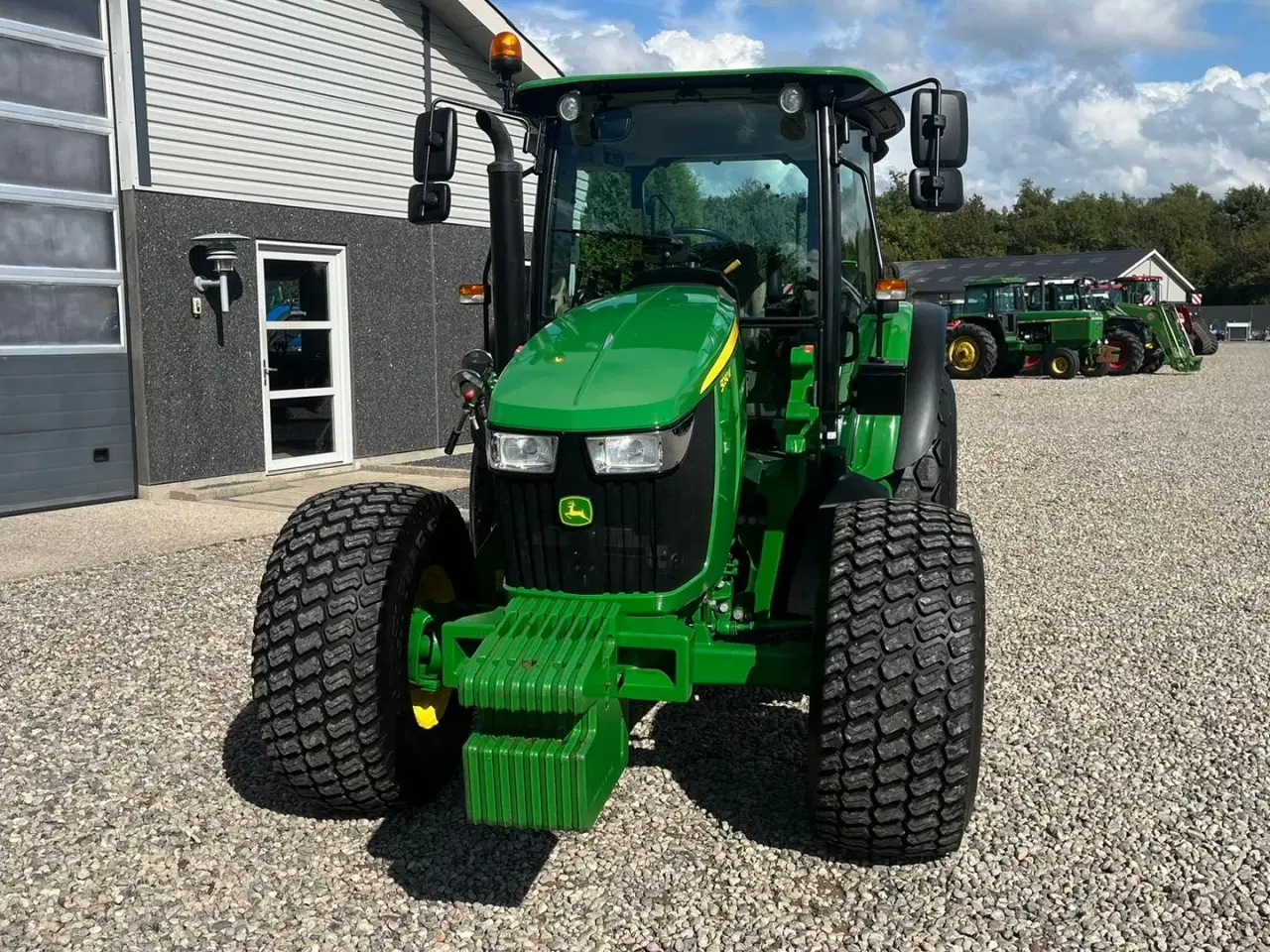 Billede 10 - John Deere 5090 M Med græsdæk