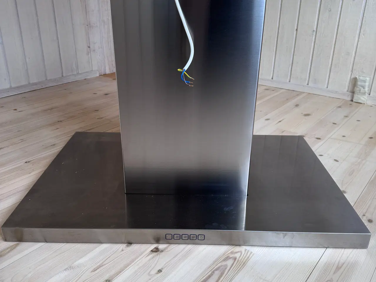 Billede 1 - Nyere frithængende emhætte