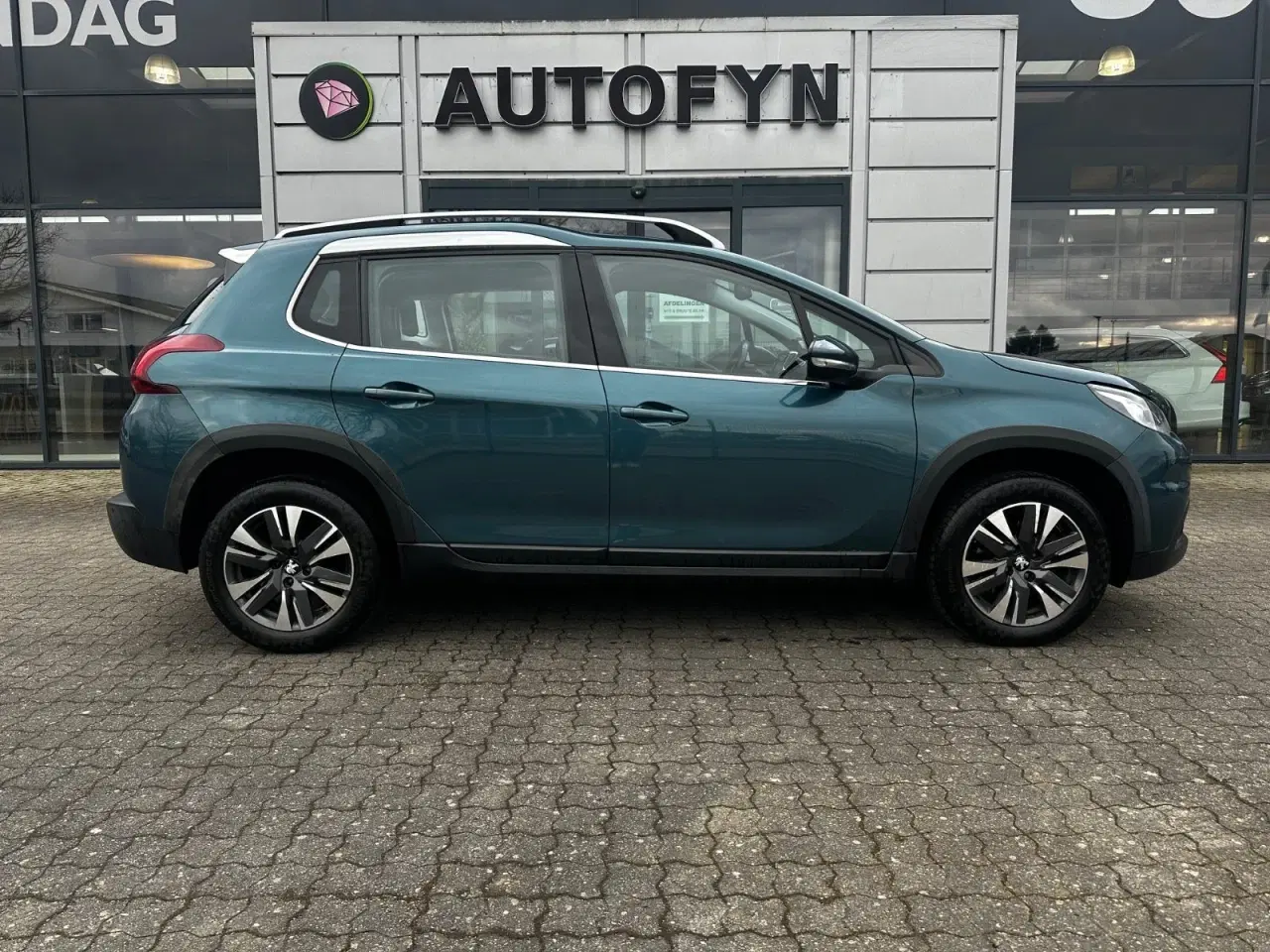 Billede 1 - Peugeot 2008 1,2 PureTech 110 GT Line EAT6