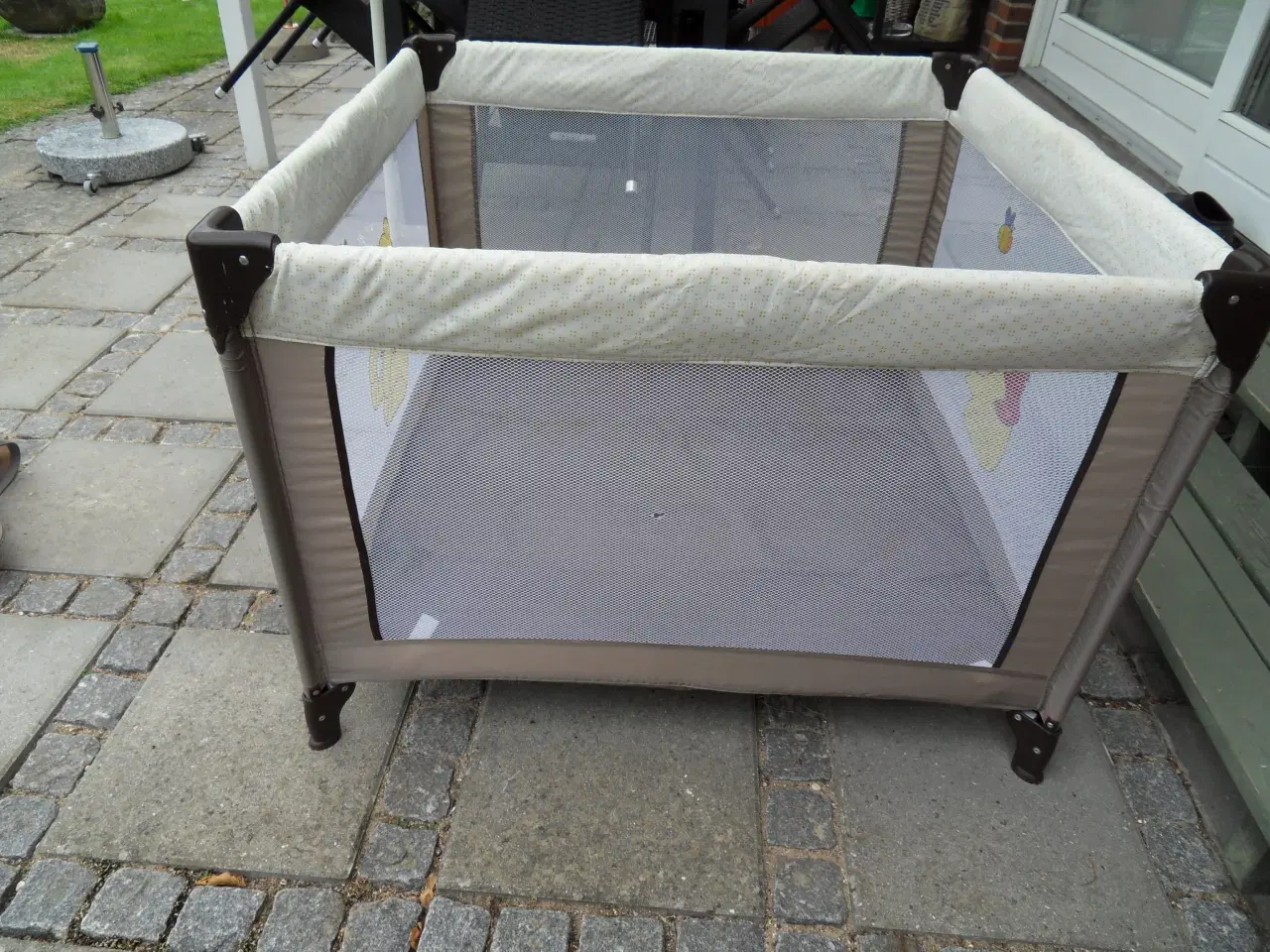 Billede 3 - REJSESENG / KRAVLEGÅRD. Mrk. Hauck. Ny og ren