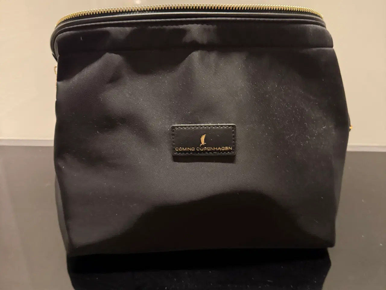 Billede 1 - Helt ny toilettaske 