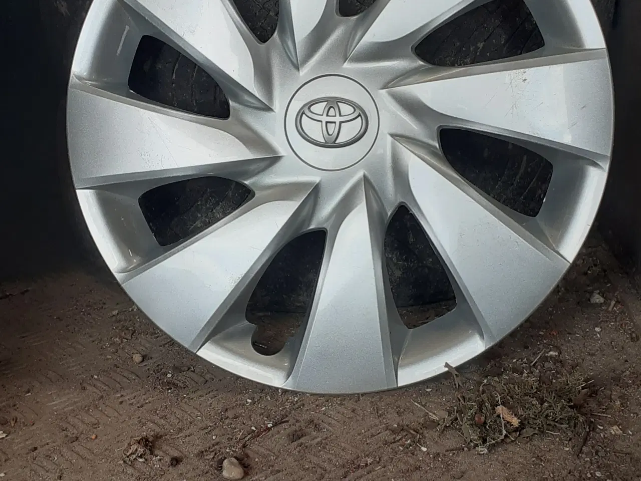 Billede 1 - Pyntekapsler toyota 