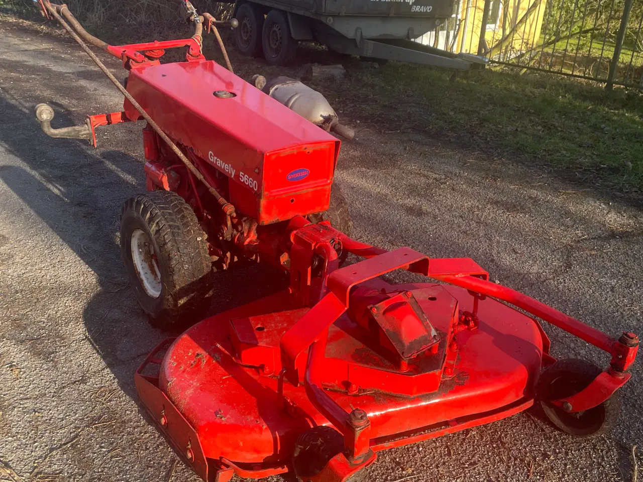 Billede 1 - 2. Stk Gravely 5660 traktor