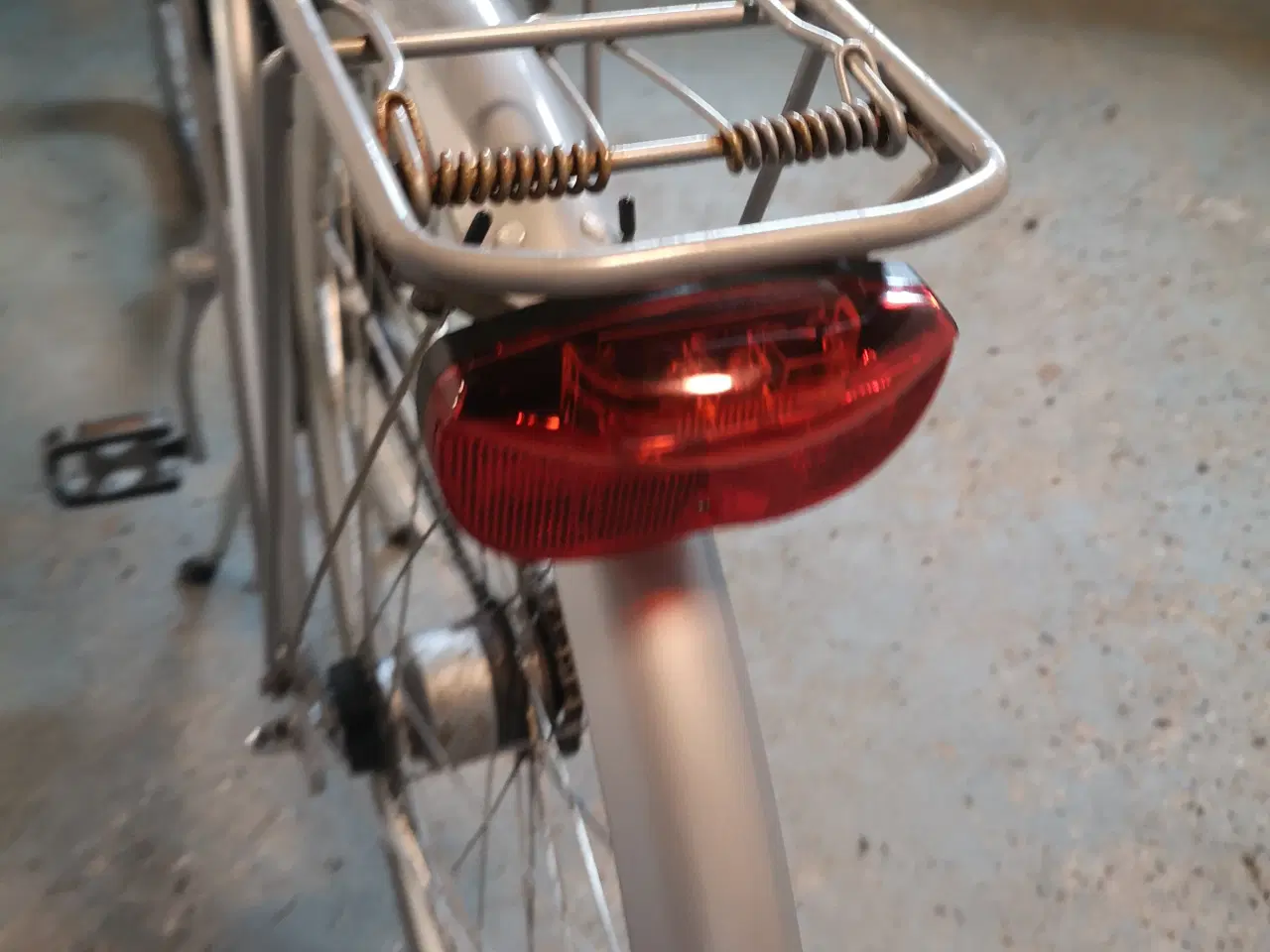 Billede 17 - Winther 28" 54 cm høje 7 gear ,ABUS-lås med én nøg