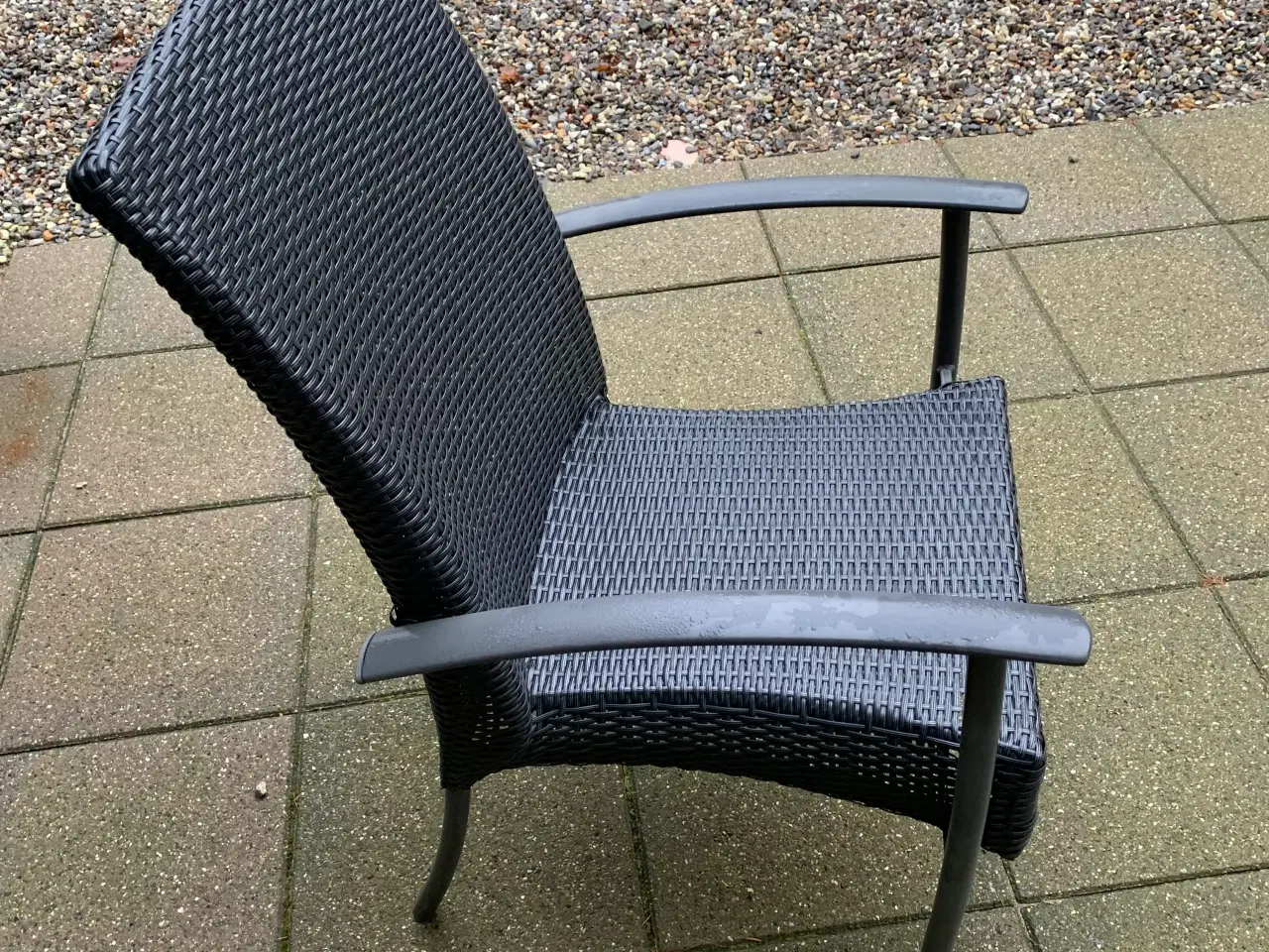 Billede 2 - 4 stk. Grafitgrå aluminium havestole med flet.