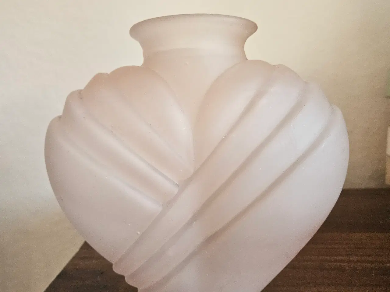 Billede 1 - Lyserød vase