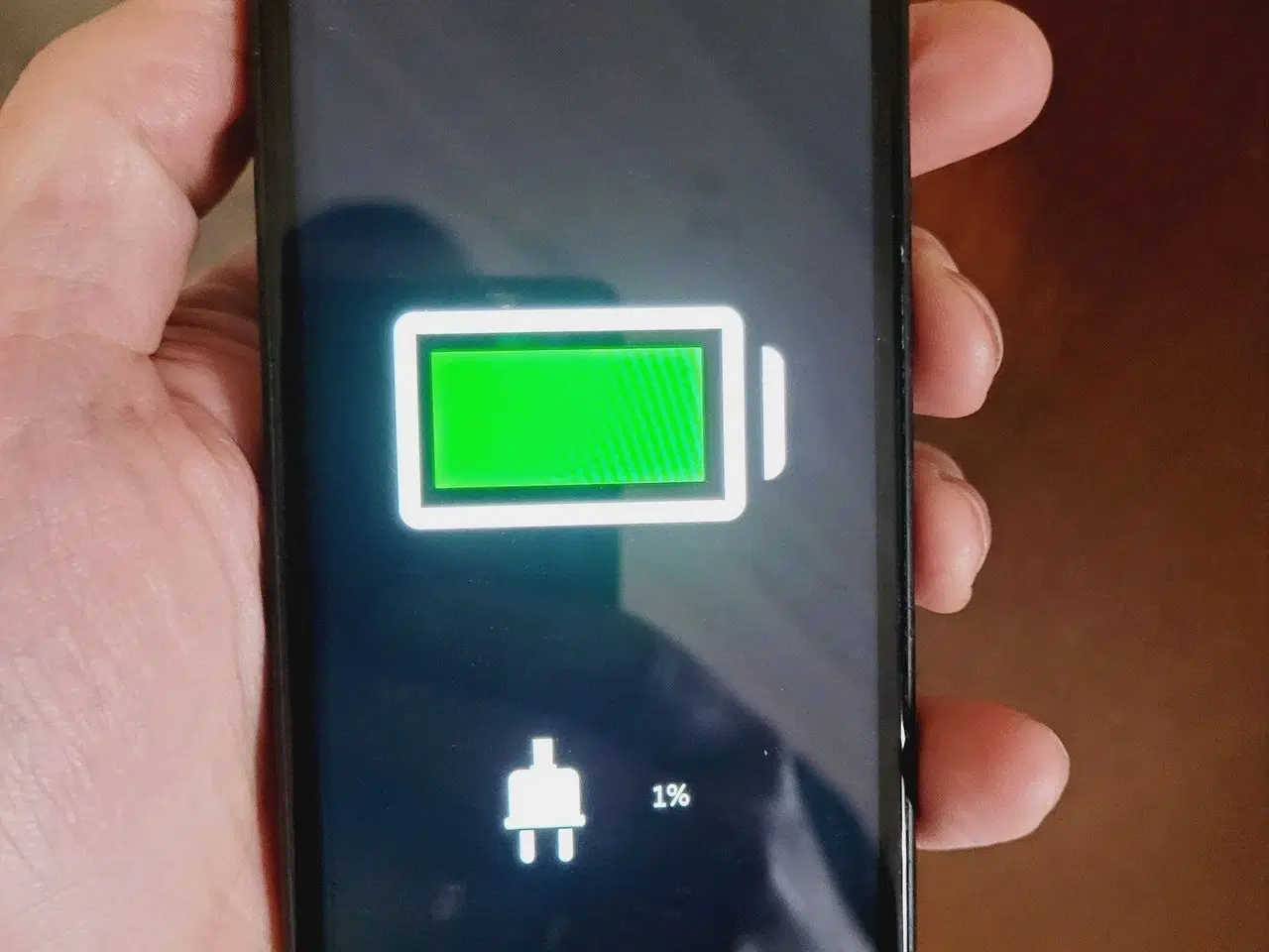Billede 4 - ⭐️· Doro 8050 - Brugervenlig mobiltelefon (DEFEKT)