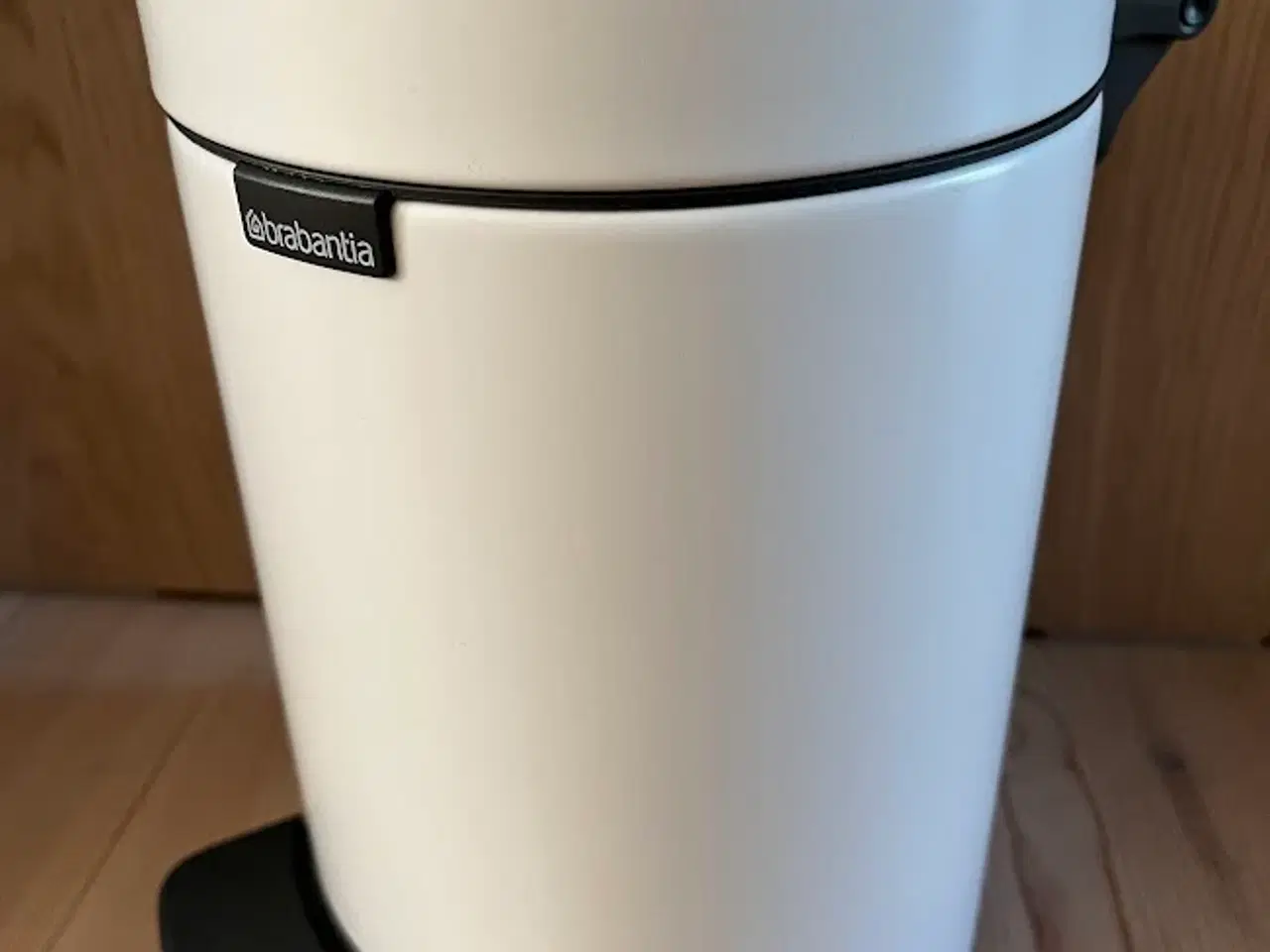 Billede 2 - Brabantia pedalspand 3L - hvid