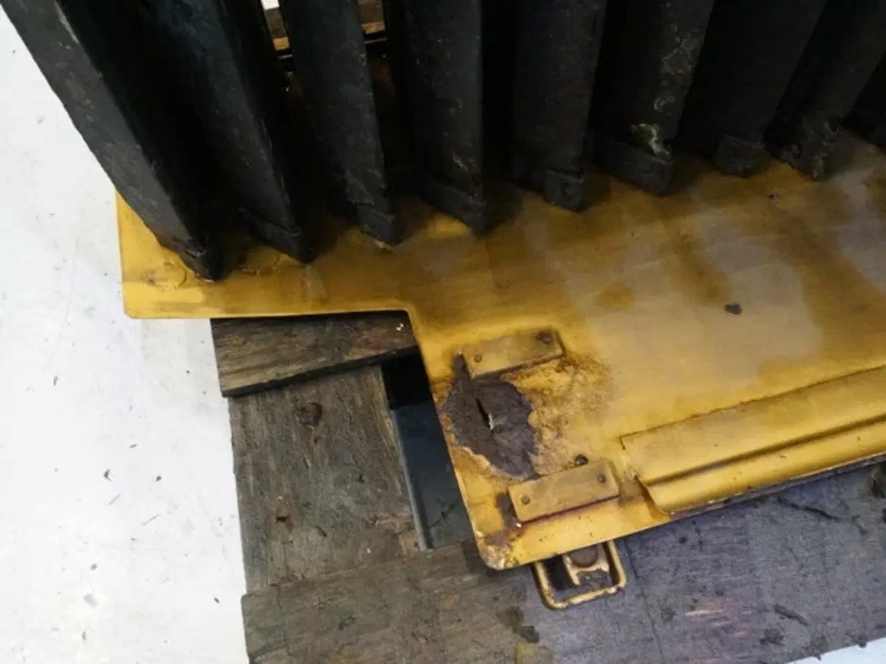 Billede 6 - Volvo L120 Kølerhjelm VOE4898133