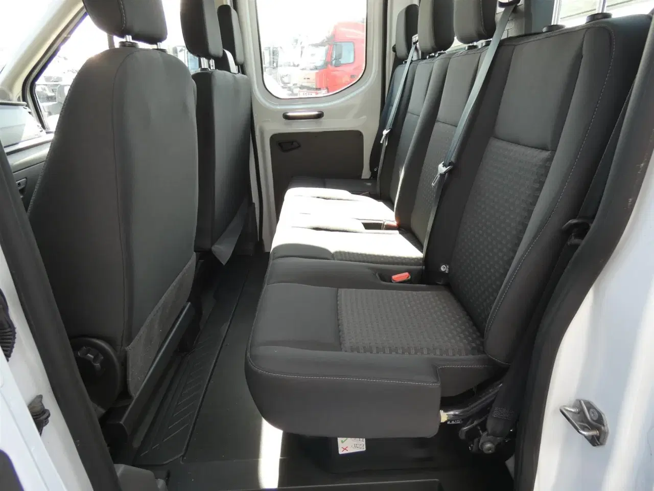 Billede 9 - Ford Transit 350 L3H1 2,0 TDCi Trend 130HK DobKab 6g