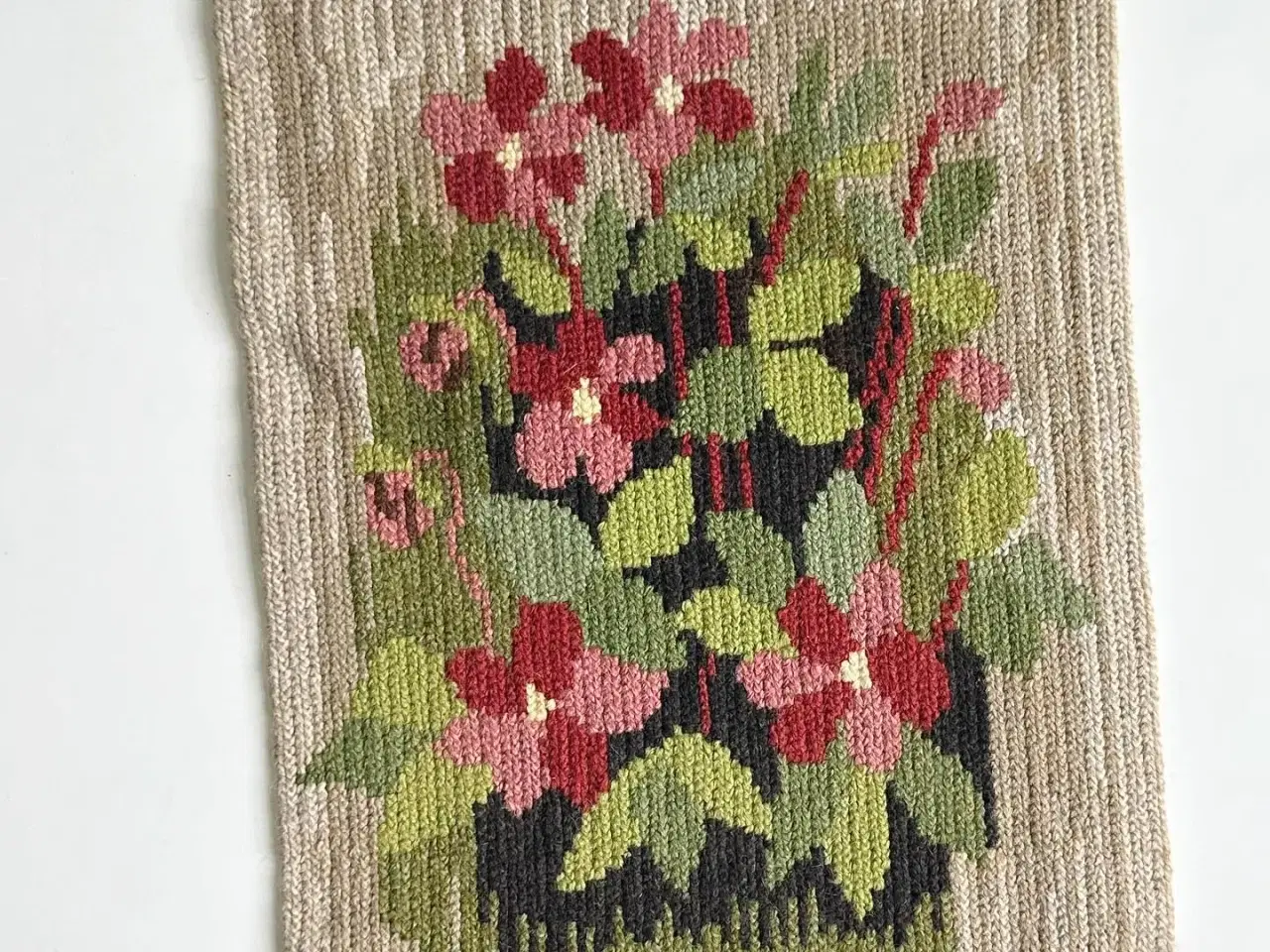 Billede 2 - Svensk broderi, rosa blomster