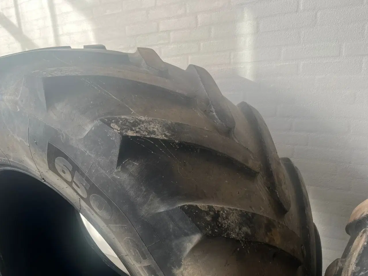 Billede 4 - Michelin 650/65 R38