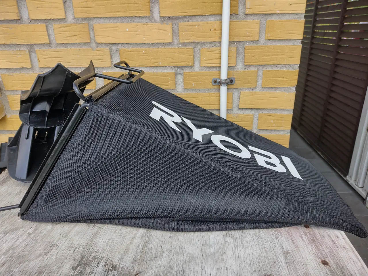 Billede 1 - Ryobi græsopsamler og bioklip-prop