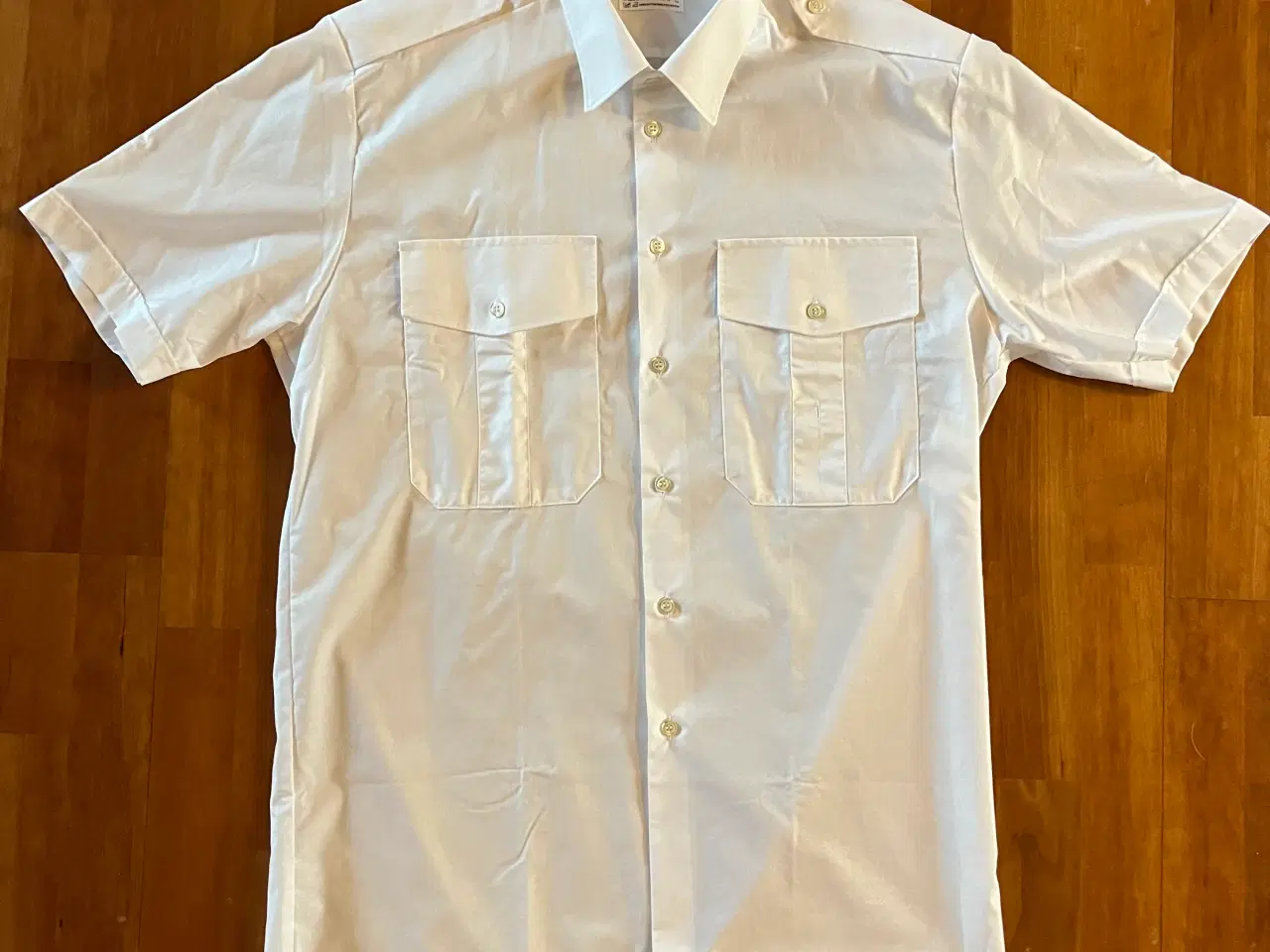 Billede 2 - Uniformskjorter korte ærmer Nye