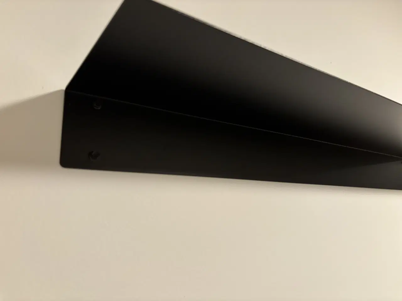 Billede 5 - Hylder i sort stål