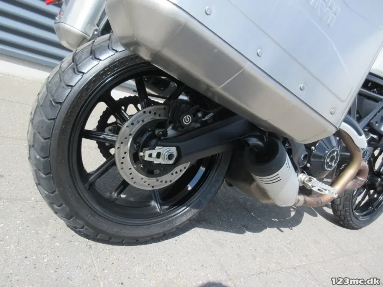Billede 7 - Ducati Scrambler Icon Dark MC-SYD       BYTTER GERNE
