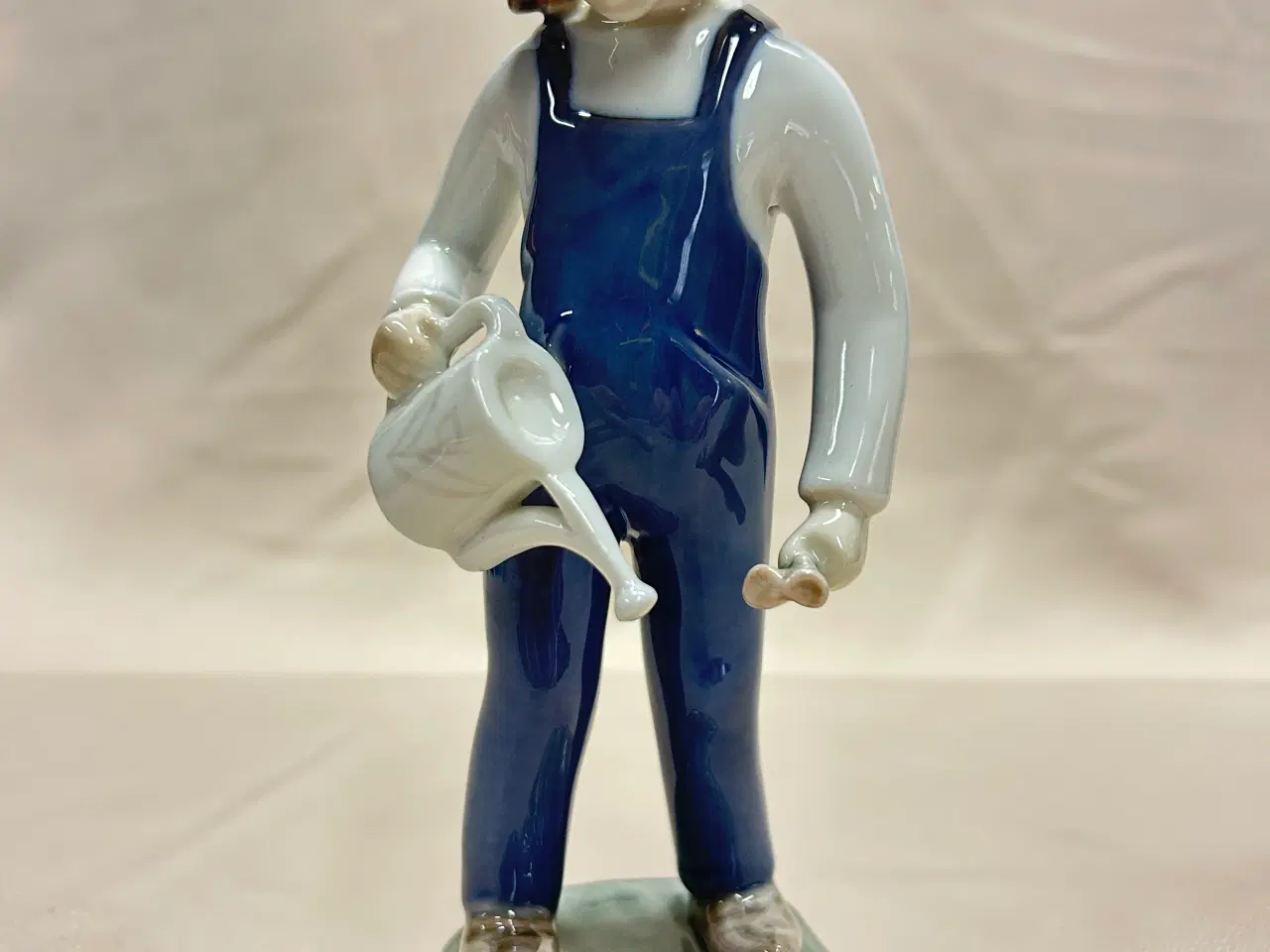 Billede 1 - B&G figur nr. 2326 – Den lille gartner