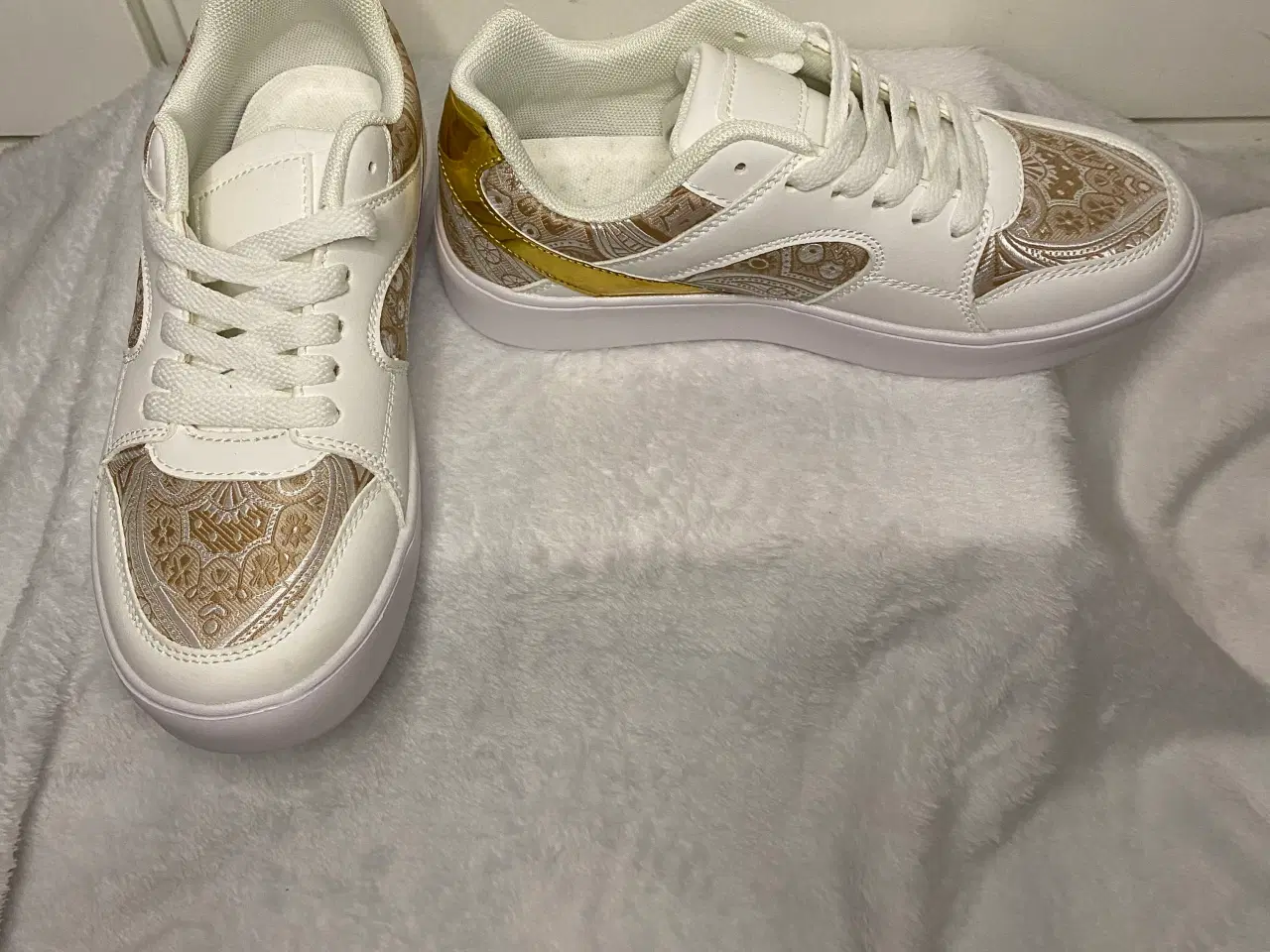 Billede 3 - Flotte sneakers