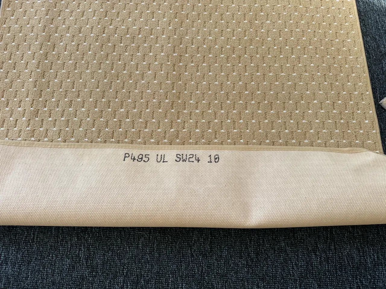 Billede 4 - Gulvtæppe til Hobby campingvogn 