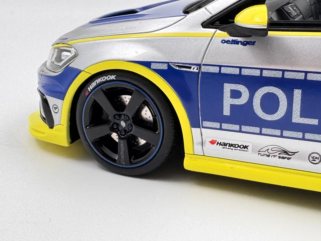 Billede 10 - 2017 VW Golf 400 R Oettinger Polizei 1:18