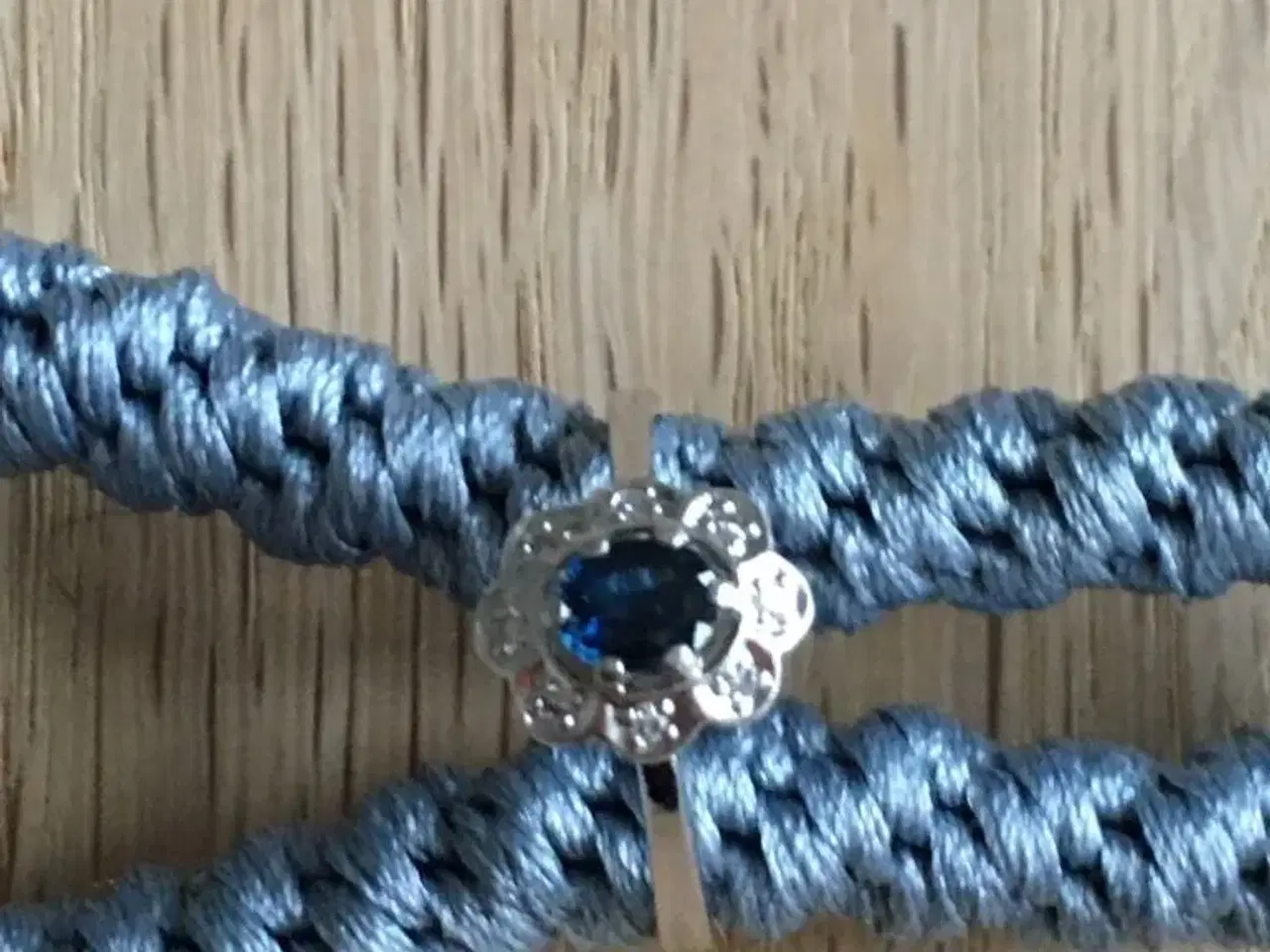 Billede 3 - Hvidguld ring med safir