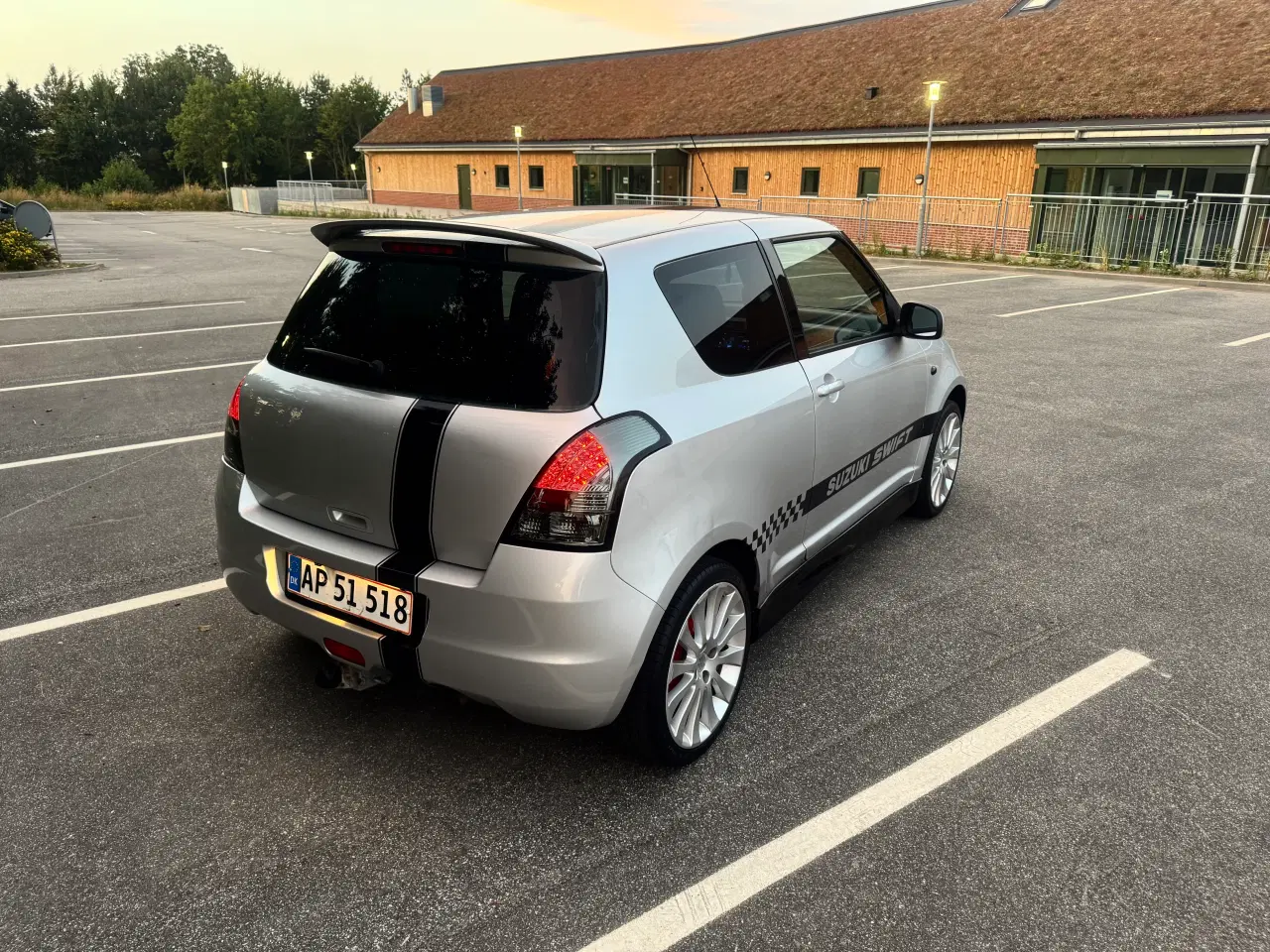 Billede 4 - Unik Suzuki Swift nysynet og med lavt kilometer