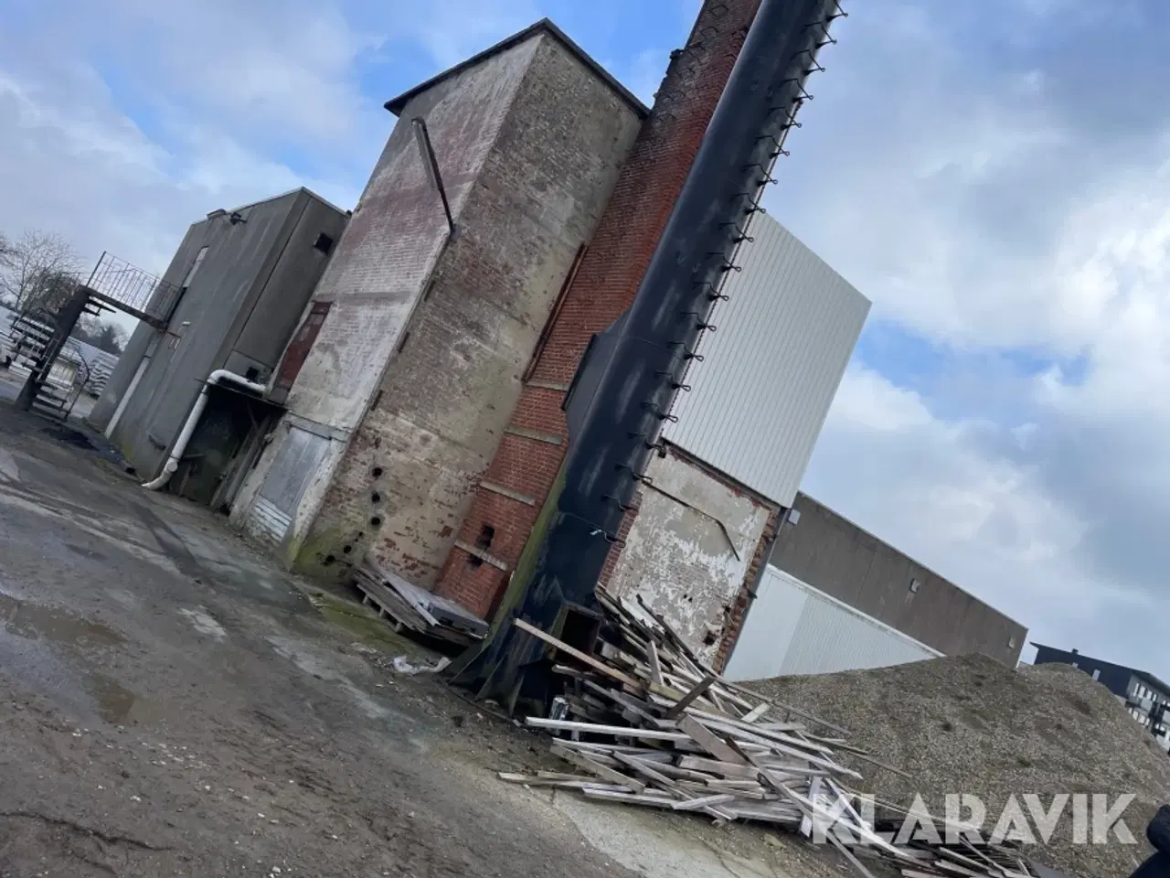 Billede 3 - Skorsten ca 20 meter