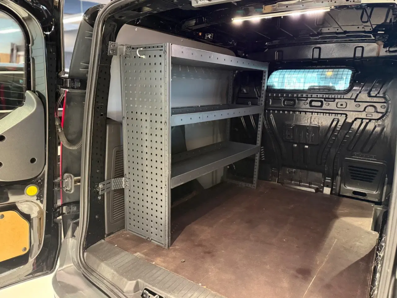 Billede 10 - Ford Transit Connect 1,5 TDCi 120 Trend aut. kort